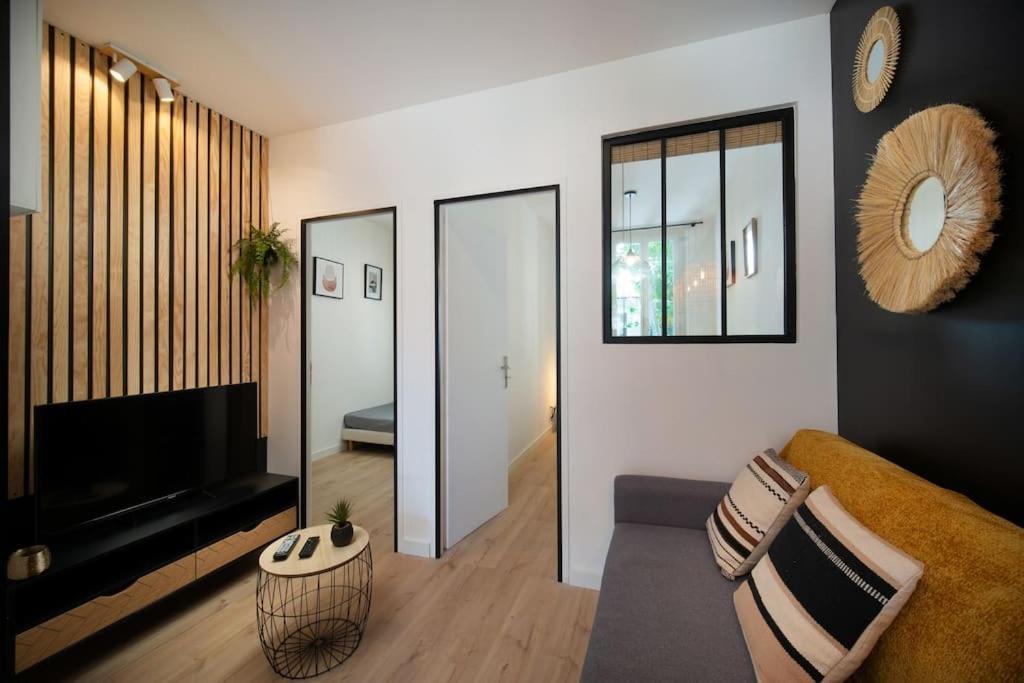 Air Conditioning Balcony 5 Couchages Marseille